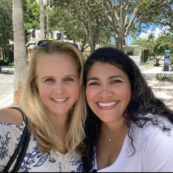 🎀 Carrie is live 🎀 - Picture 3 of 4